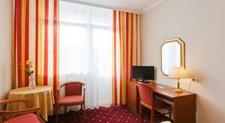 Гостиница Санаторий Алтай Вест Белокуриха Стандартный двухместный номер с 2 отдельными кроватями - Лечение включено-4